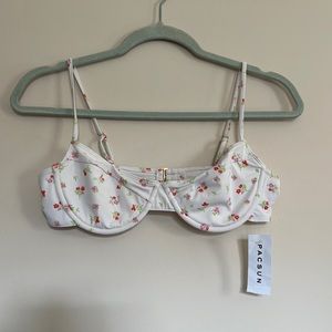 Kendall and Kylie Pacsun Floral Bikini Top NWT